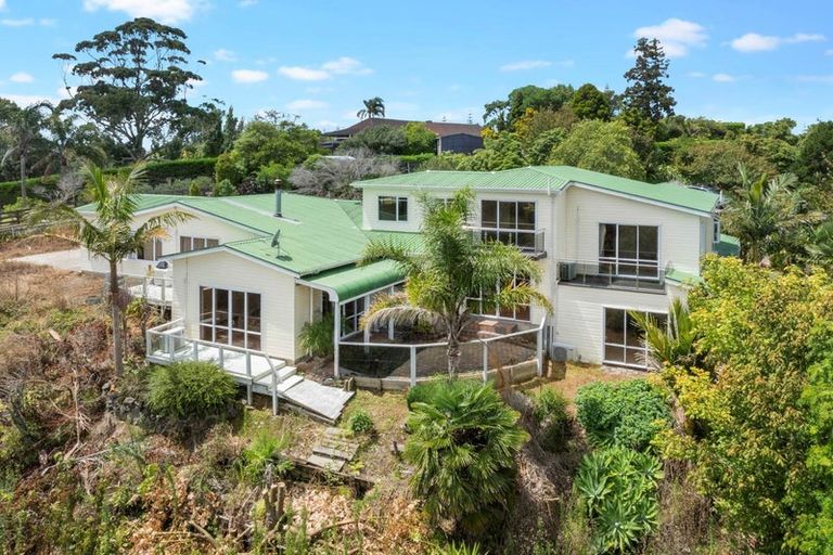 Photo of property in 114 Point View Drive, East Tamaki Heights, Auckland, 2016