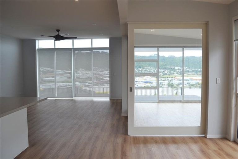 Photo of property in 82 John Burke Drive, Aotea, Porirua, 5024