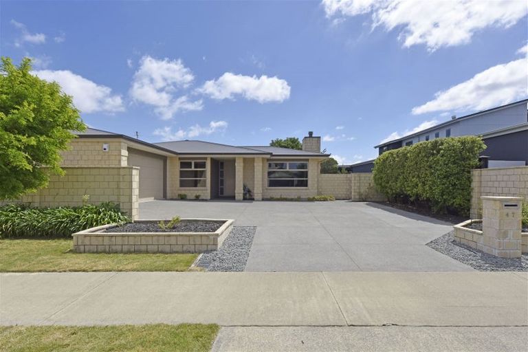 Photo of property in 47 Westpark Drive, Burnside, Christchurch, 8053