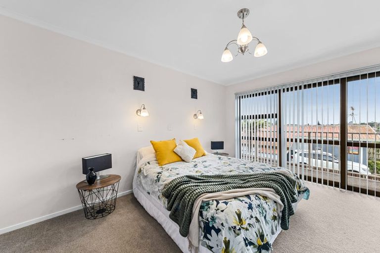 Photo of property in 17 Pukekohatu Street, Waitara, 4320