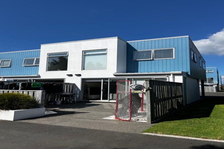 Photo of property in 31 Reynolds Place, Papamoa Beach, Papamoa, 3118