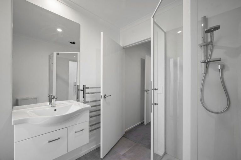 Photo of property in 28 Bastille Court, Rangatira Park, Taupo, 3330