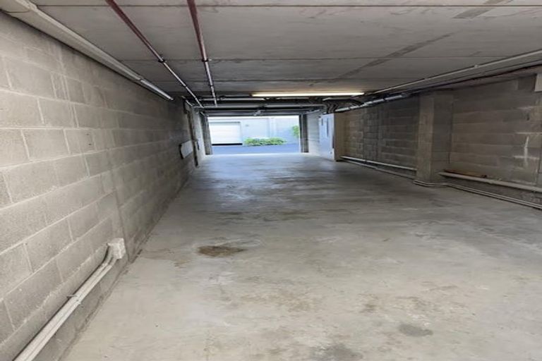 Photo of property in 8 Eaves Bush Parade, Orewa, 0931