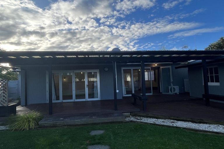 Photo of property in 24 Akaroa Avenue, Awapuni, Palmerston North, 4412