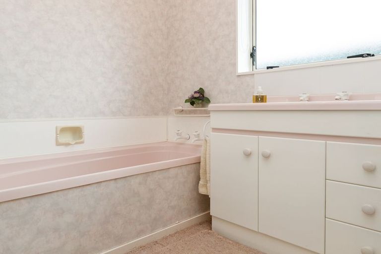 Photo of property in 3 Fairs Road, Milson, Palmerston North, 4414