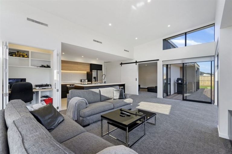 Photo of property in 64 Aviemore Drive, Marshland, Christchurch, 8083