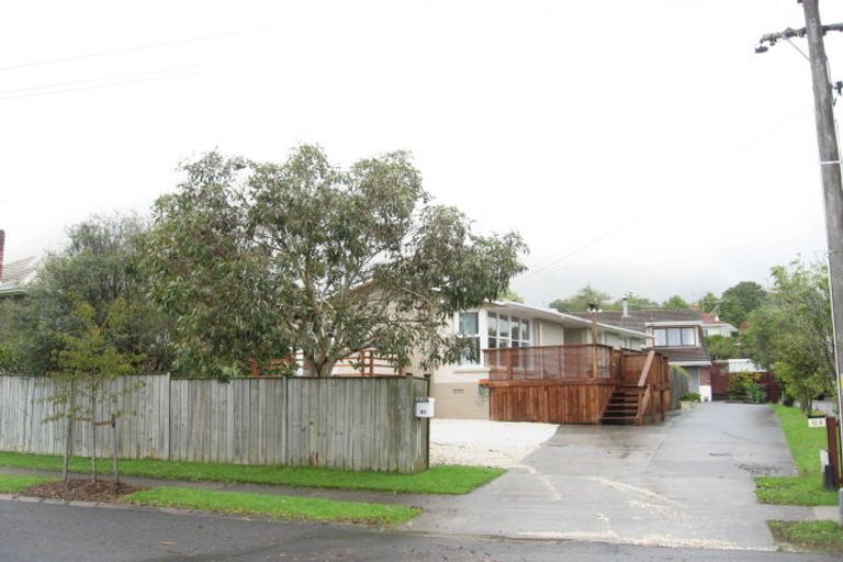 Photo of property in 2/51 Larne Avenue, Pakuranga Heights, Auckland, 2010