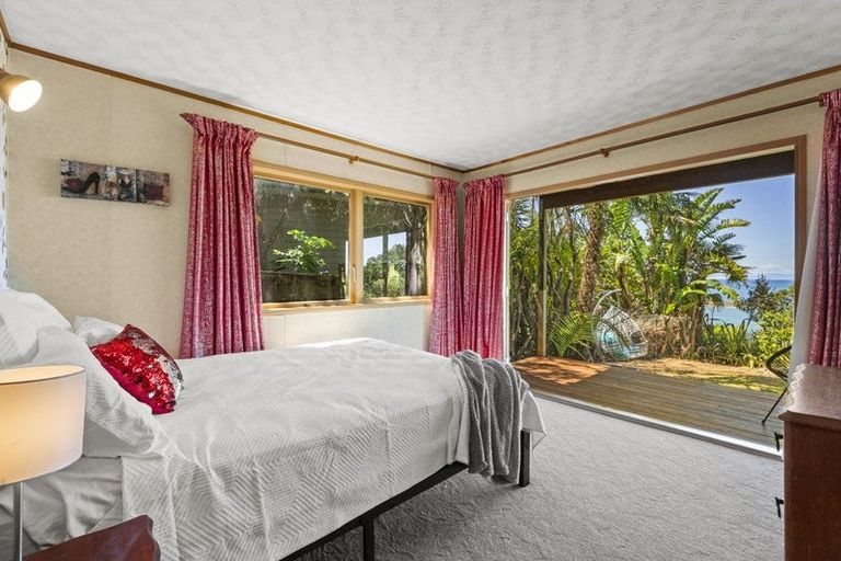 Photo of property in 40 Rock Isle Road, Torbay, Auckland, 0630