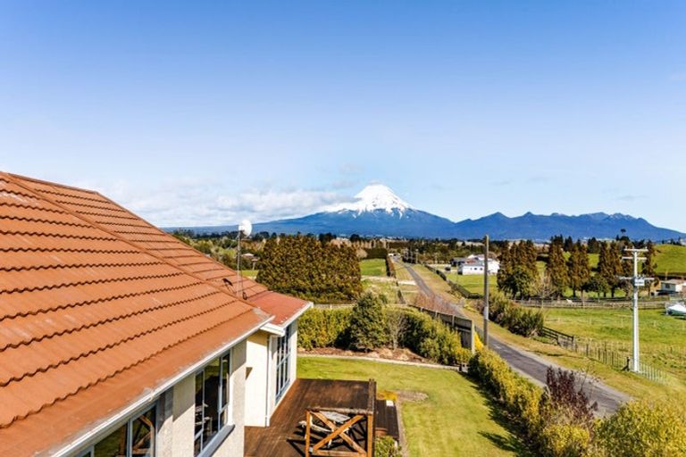 Photo of property in 54 Lepper Road, Inglewood, 4386