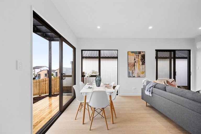 Photo of property in 7a Kotiu Place, Massey, 0614