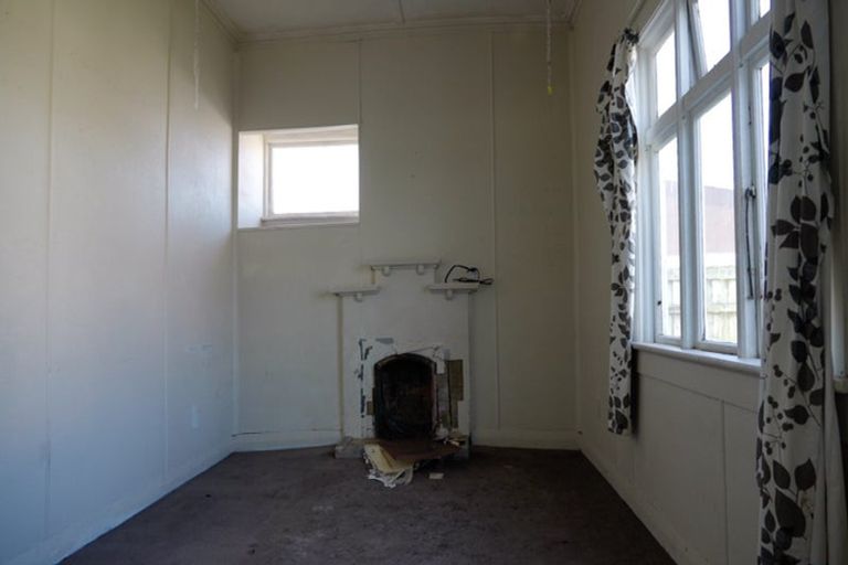 Photo of property in 19 Melbourne Street, South Dunedin, Dunedin, 9012