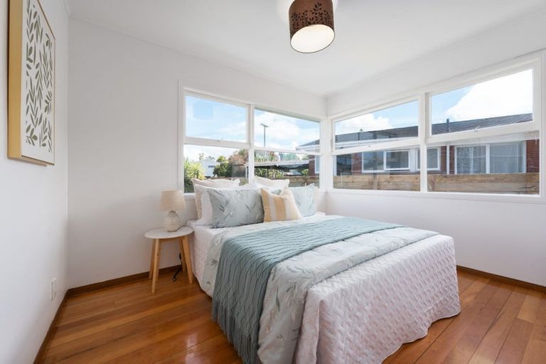 Photo of property in 39 Harrington Road, Henderson, Auckland, 0610