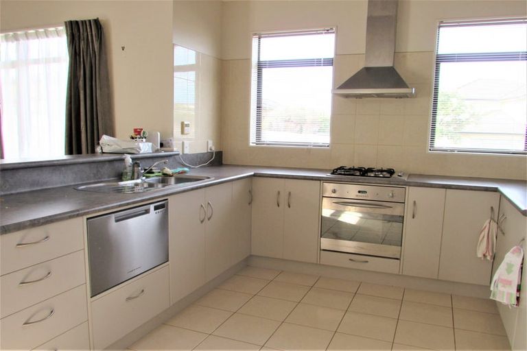 Photo of property in 69a Amesbury Drive, Churton Park, Wellington, 6037