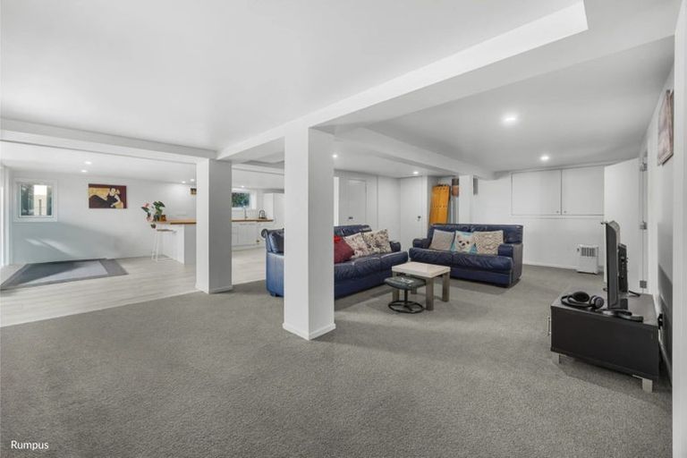 Photo of property in 14 Sherwood Avenue, Te Atatu South, Auckland, 0610