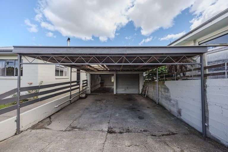 Photo of property in 12 Mersey Street, South Hill, Oamaru, 9400