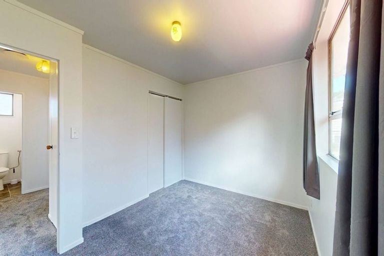 Photo of property in 3 Makatote Grove, Churton Park, Wellington, 6037