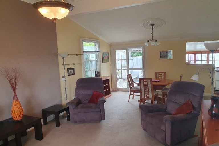 Photo of property in 9 Hastings Parade, Devonport, Auckland, 0624