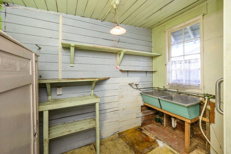 Photo of property in 225 College Street, West End, Palmerston North, 4412