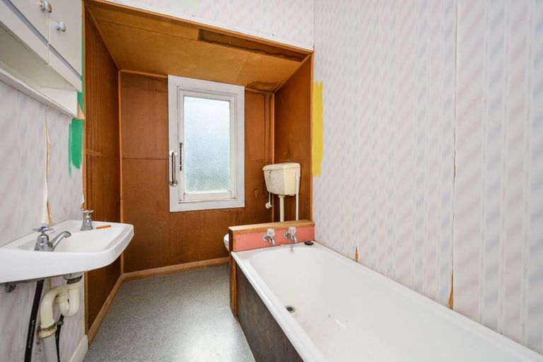 Photo of property in 225 College Street, West End, Palmerston North, 4412