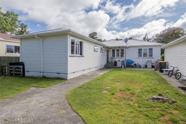 Photo of property in 53 Kings Drive, Levin, 5510