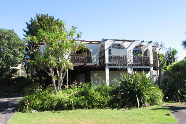 Photo of property in 29 Finlow Drive, Te Atatu South, Auckland, 0610