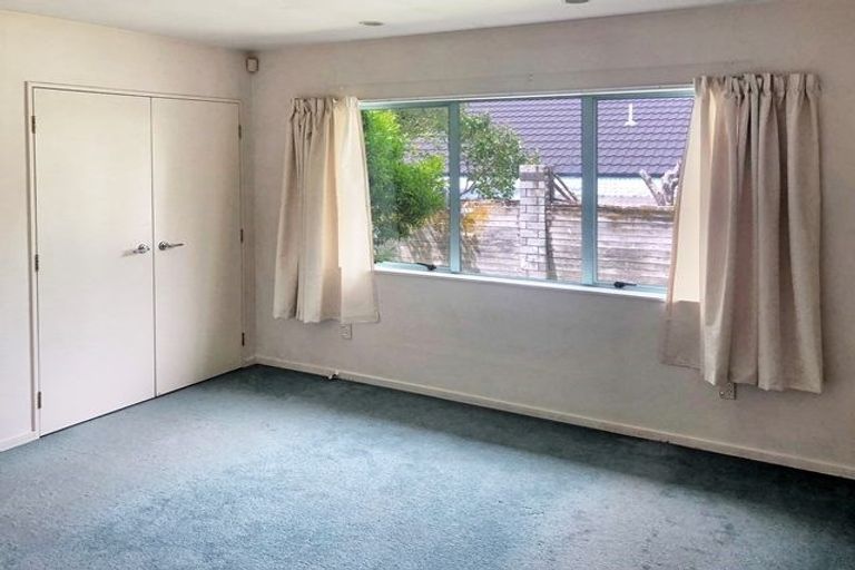 Photo of property in 3 Khaleel Place, Henderson, Auckland, 0612