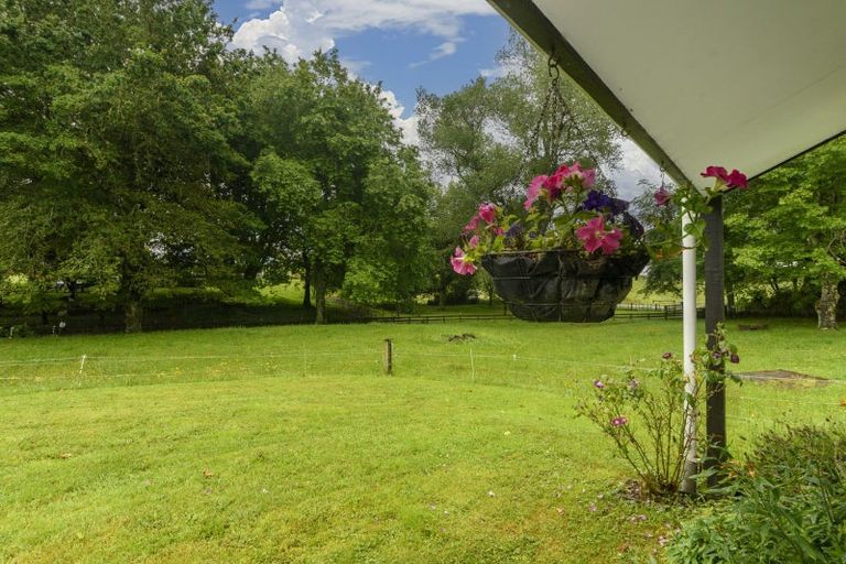 Photo of property in 21a Hamilton Road, Lake Rotoma, Rotorua, 3074