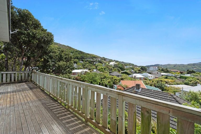 Photo of property in 4 Cardrona Way, Karori, Wellington, 6012