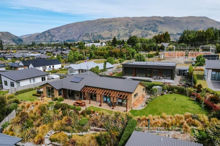 Photo of property in 62 West Meadows Drive, Wanaka, 9305