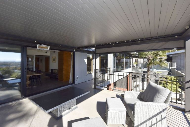 Photo of property in 12 Overdale Drive, Cashmere, Christchurch, 8022