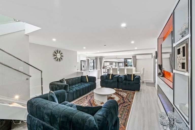 Photo of property in 4 Tawapou Close, Massey, Auckland, 0614