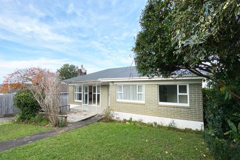 Photo of property in 23 Andrew Road, Howick, Auckland, 2010
