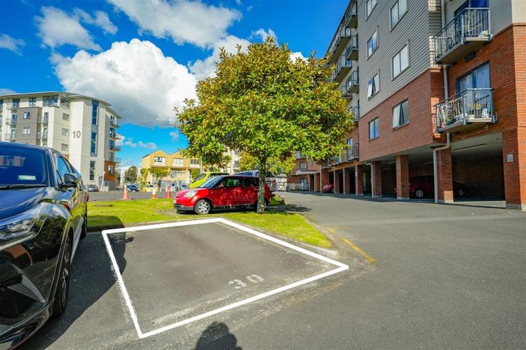 Photo of property in 4e/17 Crown Lynn Place, New Lynn, Auckland, 0600