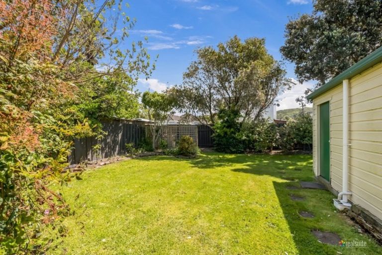 Photo of property in 25 Plunket Avenue, Petone, Lower Hutt, 5012