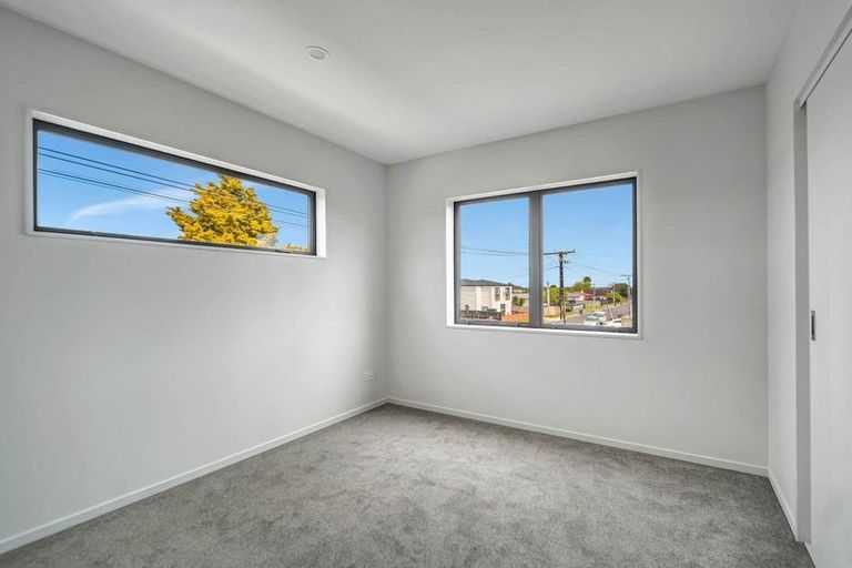 Photo of property in 24d Fernaig Street, Papakura, 2110