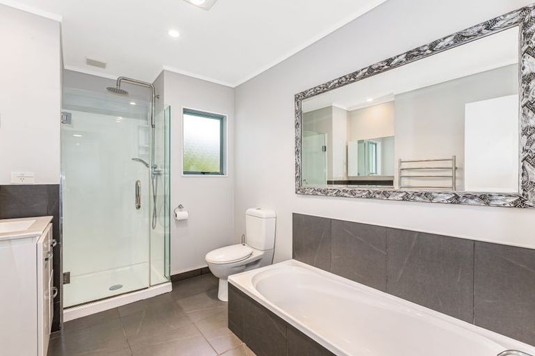 Photo of property in 10 Portage Place, Whitby, Porirua, 5024