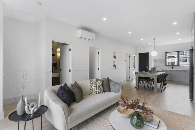 Photo of property in 44 Taukahiwi Road, Pukekohe, 2120