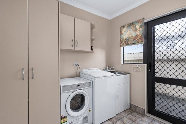 Photo of property in 5a Avondale Road, Taradale, Napier, 4112