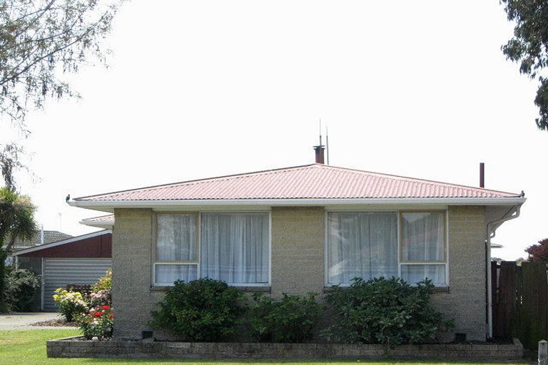 Photo of property in 31 Saint Heliers Crescent, Aranui, Christchurch, 8061