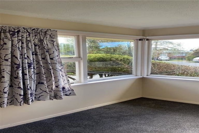 Photo of property in 15 Mclellan Place, Ilam, Christchurch, 8041