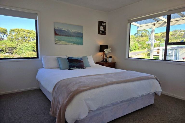 Photo of property in 22 Cuvier Crescent, Kuaotunu West, Whitianga, 3592