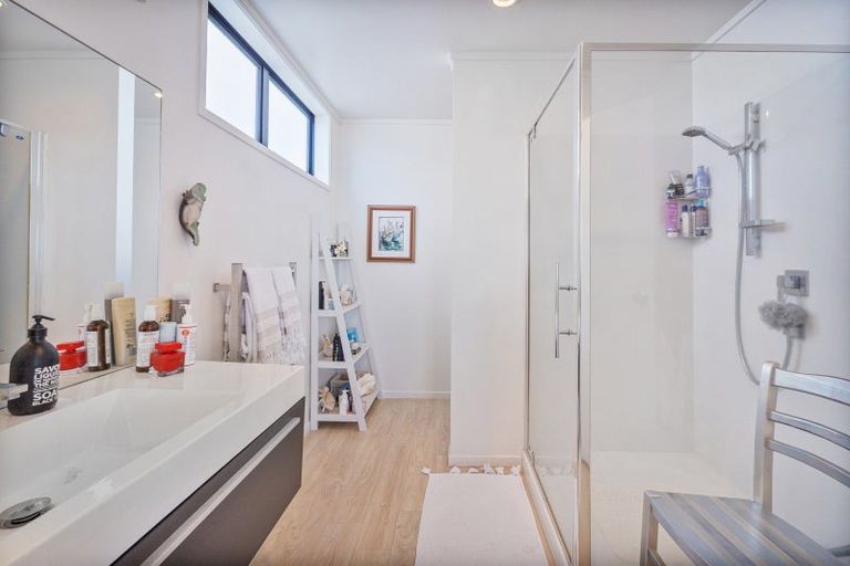 Photo of property in 112 Pohutukawa Crescent, Whangamata, 3620