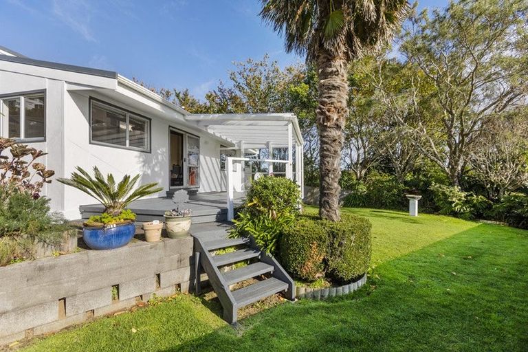 Photo of property in 24a Saint Ives Grove, Whalers Gate, New Plymouth, 4310