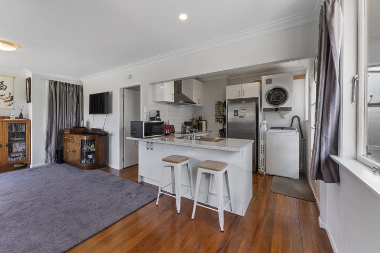 Photo of property in 32a Bay Street, Petone, Lower Hutt, 5012