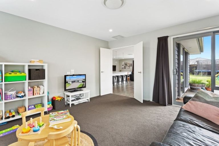 Photo of property in 7 Brockelbank Drive, Kaiapoi, 7630