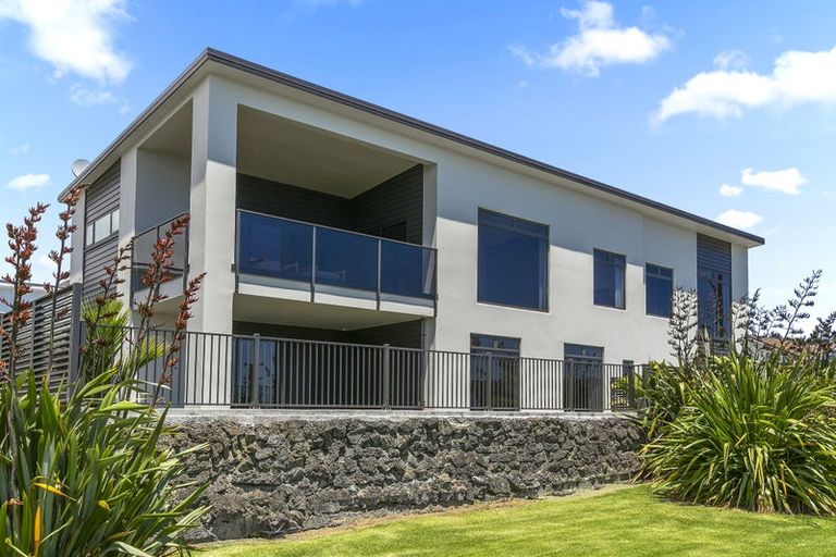 Photo of property in 9 Bayly Road, Moturoa, New Plymouth, 4310
