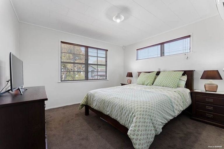 Photo of property in 28 Fairdale Avenue, Red Hill, Papakura, 2110