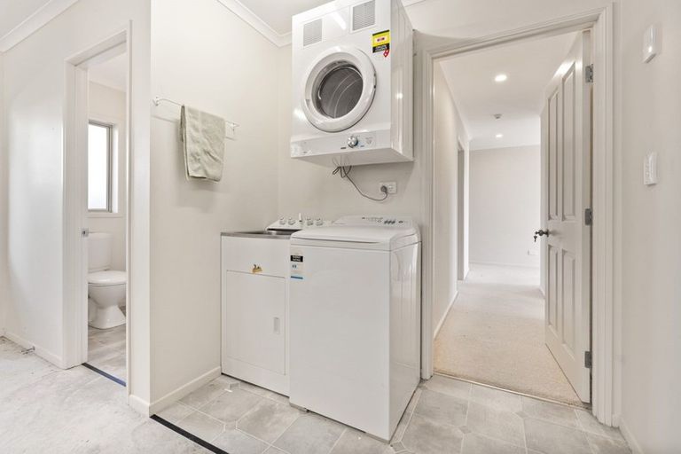 Photo of property in 147 Tukapa Street, Westown, New Plymouth, 4310