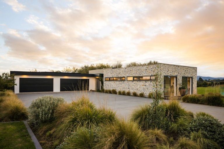 Photo of property in 23 Sullivan Road, Horsham Downs, Hamilton, 3281