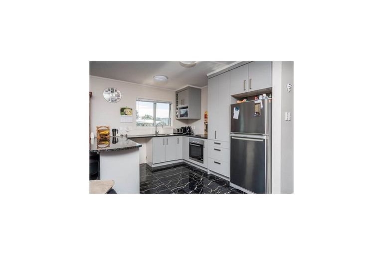 Photo of property in 2 Herons Lane, Mangawhai, 0505